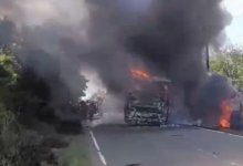 Автобус столкнулся с бензовозом в Индонезии: погибли 16 человек