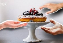 Первый кусок свадебного торта - маме: почему вопрос сепарации от родителей остается самым болезненным в Казахстане