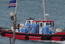 Лайнер со вспышкой хантавируса прибыл к берегам Испании