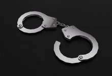 Жителя Семея арестовали за непристойное поведение возле детской площадки (ВИДЕО)