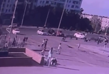Ребенок упал в двухметровую яму в Экибастузе (ВИДЕО)