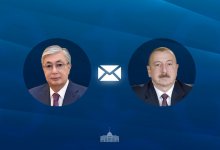 Токаев поздравил Алиева с Днем независимости Азербайджана