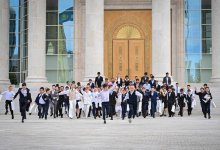 100 школьников со всего Казахстана впервые побывали в Акорде