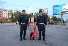 Гвардейцы помогли вернуть потерявшегося ребенка родителям в Жанаозене