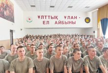 Ветеран провел урок мужества для молодых воинов