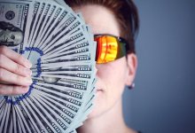 Курс доллара в обменниках Казахстана на 21 июня