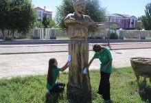 Не словом, а делом: молодежь Кызылорды взялась за чистоту города