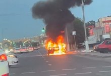 Автомобиль загорелся возле рынка "Шыгыс" в Караганде (ВИДЕО)