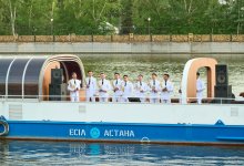 Хор Национальной гвардии устроил концерт на теплоходе в Астане (ВИДЕО)