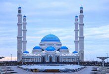 Главную мечеть Казахстана официально переименовали в "Нұрсұлтан мешіті"