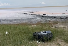 "Смотреть было грустно": блогер показала заваленное мусором озеро Кобейтуз