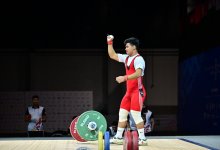 Казахстанец побил рекорд и стал чемпионом мира