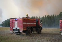 В тушении пожара в "Семей орманы" задействовано более 500 человек и 5 вертолетов (ВИДЕО)