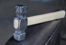 21 удар молотком: экс-министра Великобритании жестоко убили во время обеда