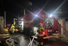 В Шымкенте потушили пожар в цехе на площади 570 кв.м. (ВИДЕО)
