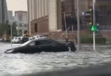 Машины по окна ушли под воду после ливня в Астане (ВИДЕО)
