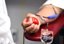 Мужчина потерял сознание и у него пошла пена изо рта после сдачи крови