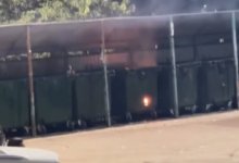 "Покурили и уехали": отец с сыном самостоятельно потушили пожар в мусорном баке в Актобе