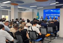 Члены республиканского штаба Демократической партии “Ак жол” проводят встречи с избирателями