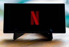 Netflix потерял фильм с Николасом Кейджом за $45 млн и получил иск на $105 млн