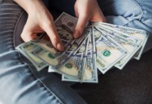 Доллар дешевле в Алматы: курсы валют на 2 августа