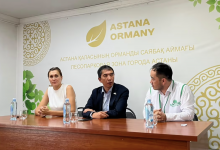 Представители "Байтақ" заступились за права работников "Астана орманы"