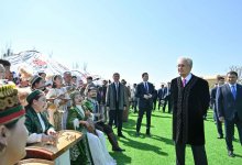 Подавляющее большинство граждан доверяет президенту Токаеву – опрос
