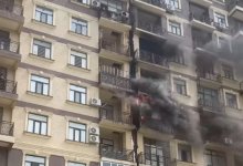 Пожар в 18-этажке Актау: огонь вспыхнул сразу на 10-м и 12-м этажах