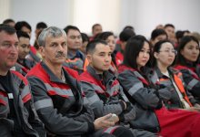 Партия “Әділет” обсудила вопросы развития производства, образования и социальной сферы в регионах