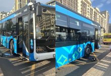 Один из трех подростков на электросамокатах попал под автобус в Астане