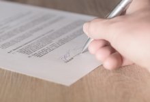 Франция приняла закон об эвтаназии