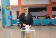 Министр водных ресурсов и ирригации проголосовал на выборах в Курултай