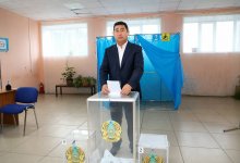 Министр сельского хозяйства стал одним из проголосовавших на выборах в Курултай