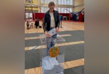 Олимпийская чемпионка Ольга Рыпакова опубликовала в соцсети фото с избирательного участка