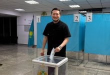 "Лайк, если тоже": Бейбит Алибеков проголосовал на выборах в Курултай