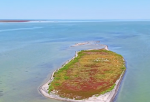 Новый остров в Каспийском море заметили жители Актау (ВИДЕО)