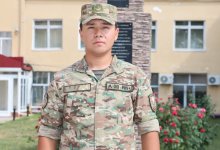 Военнослужащий Нацгвардии спас двух детей из горящей квартиры в Уральске