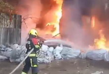 Цех с пластиковыми изделиями загорелся под Алматы