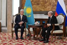 Президент Казахстана провел встречу с президентом России
