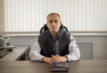 Родной язык начинается с маминого голоса