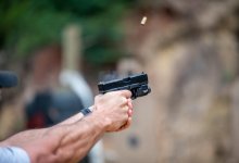 Тела двух человек с огнестрельными ранениями нашли на даче в Караганде