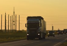 На трассе Алматы – Бишкек вводят ограничения для грузовиков до конца года