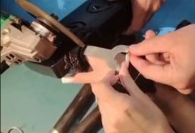 Девушка застряла пальцем в аппарате для мороженого в Астане