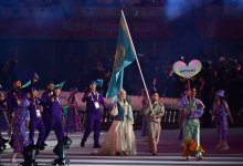 Сметов и Миркадирова пронесли флаг Казахстана на открытии Азиады-2026