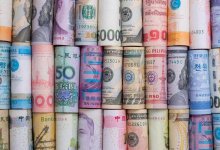 Тенге укрепился к доллару: курс валют на 24 сентября