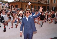 Том Круз нарушил правила королевского этикета на премьере "Диггера"