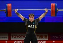 Казахстанский тяжелоатлет установил мировой рекорд и завоевал серебро Азиады