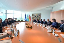 Токаев пригласил канцлера ФРГ Фридриха Мерца посетить Казахстан