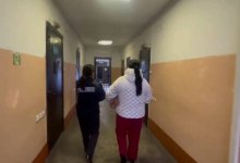 Не пустили переночевать: в Семее девушка устроила дебош в отеле и получила срок (ВИДЕО)