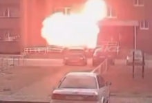 Взрыв газового баллона на балконе многоэтажки попал на видео в Семее